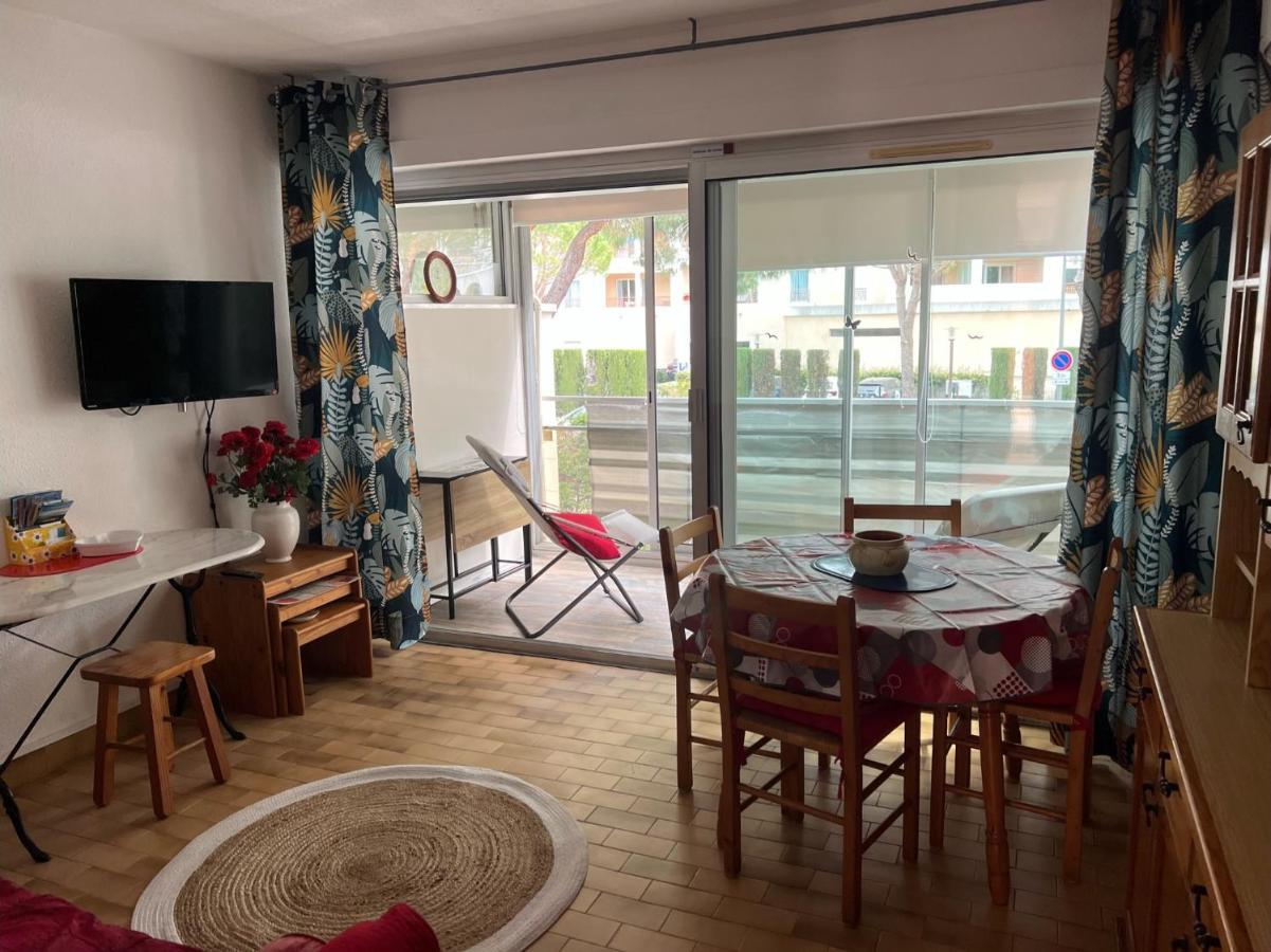 T2 Avec Veranda Et Piscine A Mandelieu La Napoule Mandelieu-la-Napoule Exterior foto