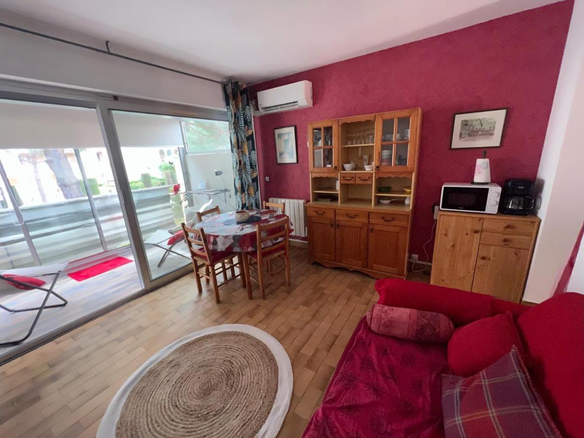 T2 Avec Veranda Et Piscine A Mandelieu La Napoule Mandelieu-la-Napoule Exterior foto